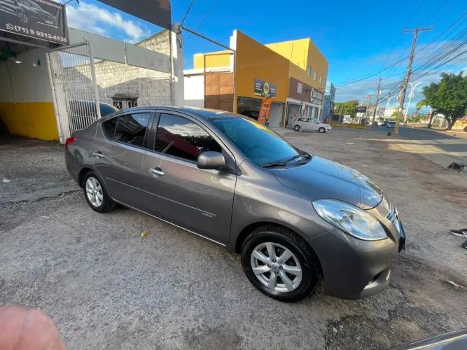 Nissan Versa SL 1.6 16V Flex Fuel 4P Mec. 2014