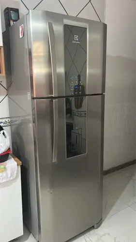 Geladeira Electrolux leia a descrição