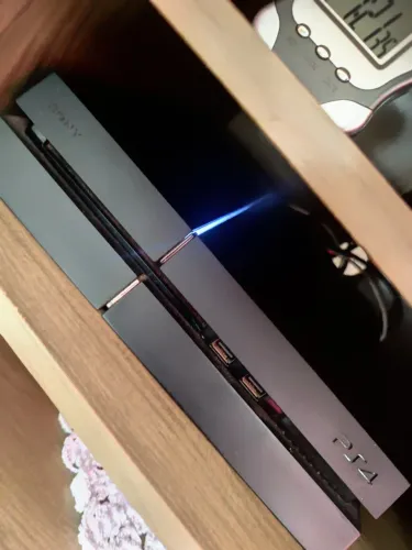 Playstation 4 slim no preço