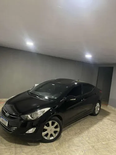Hyundai Elantra GLS 2.0 16V Flex Aut. 2014