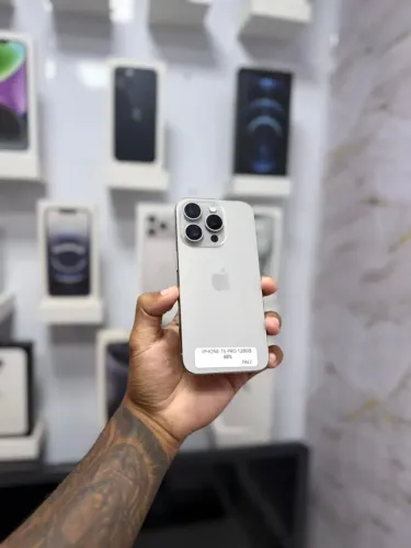 IPHONE 15 PRO 128GB<br>R$ 4.050,00