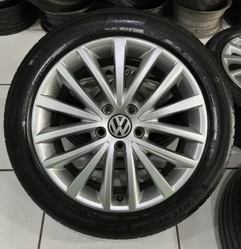Jg roda Orignal Vw Jetta Tsi Aro 17 5x112 + Pneu Michelin