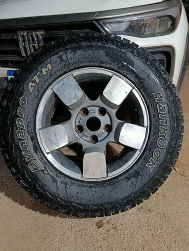 Pneu com Aro - S10