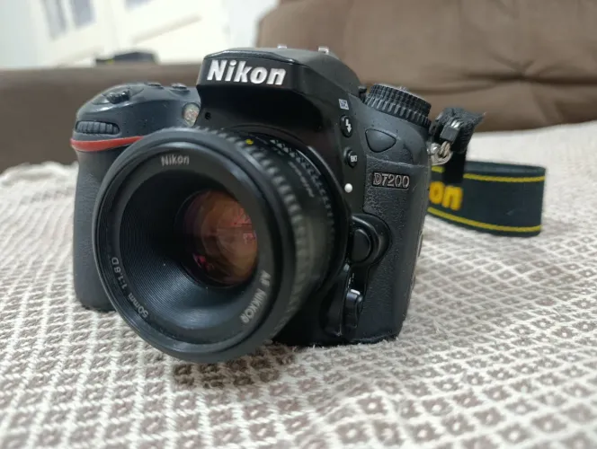 Câmera Nikon D7200 + Lente 50mm