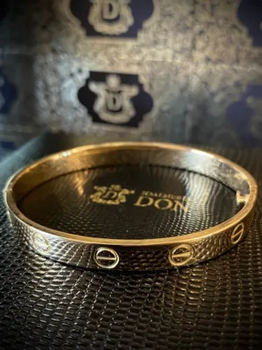 Bracelete Cartier Love 40 gramas ouro 18k