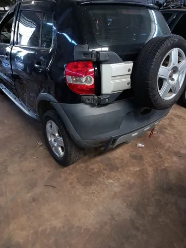 Sucata cross fox para retirar peças