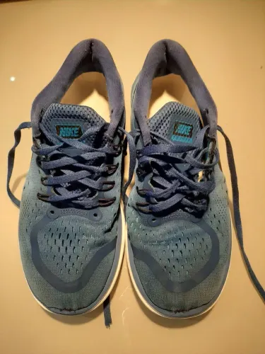 Tenis nike Flex Tam 36