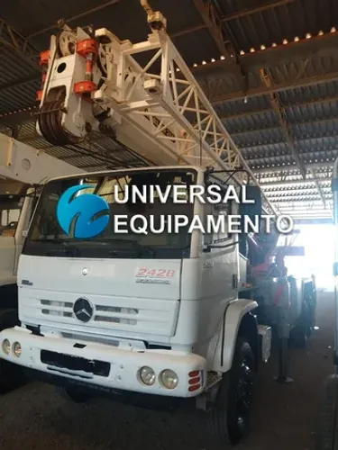 Caminhão  Mercedes-Benz 2428  guindaste madal MD 250