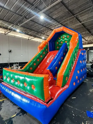 PULA PULA TOBOGÃ FUTBOL DE SABAO PISCINA DE BOLINHAS PIPOCA AGODAO DOCE CREPE SUÍÇO E ETC