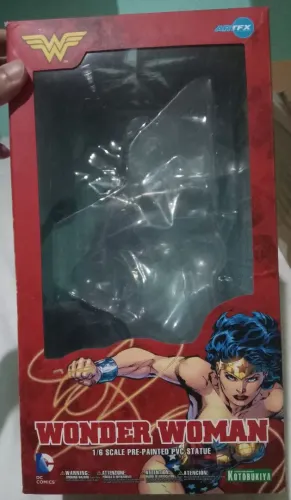 Caixa Vazia da Estatueta Wonder Woman ArtFx 1/6 Kotobukiya