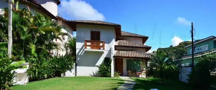 Casa A VENDA no Condomínio Pernambuco II em Guarujá