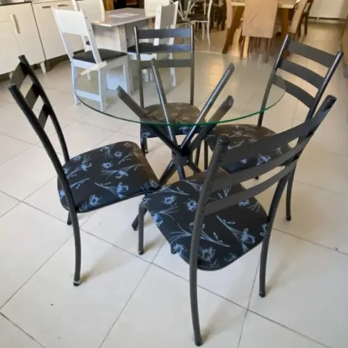 Mesa 4 cadeiras redonda tampo vidro Trocaxi