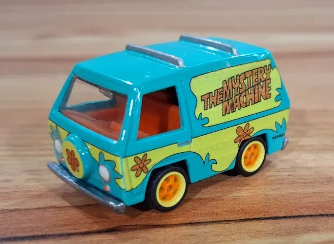 Hot Wheels The Mistery Machine - Retro Entertainment Series: Scooby Doo! 2013 (Loose)