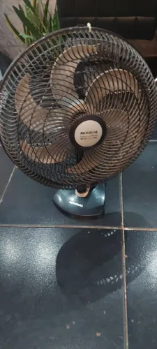Ventilador De Mesa Mondial Turbo E Silêncio 40cm Preto 110v