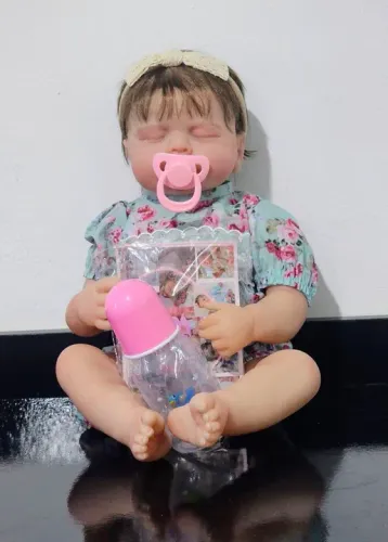 Boneca Reborn Realista -Bebe menina 