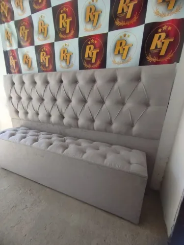 Cabeceira e Baú Estofados Luxuosos
