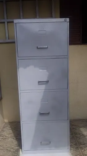 Arquivo de aço 4 gavetas