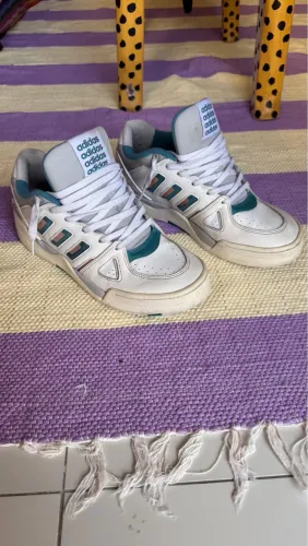 Tênis Adidas Midcity Mid 42