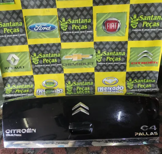 Tampa traseira C4 Pallas