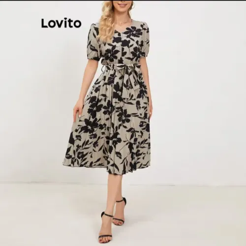 Vestido G casual floral com cinto.