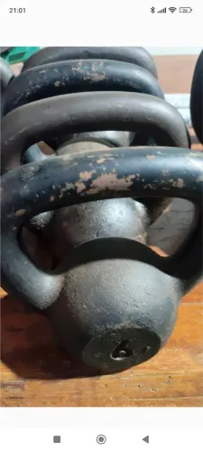 Kettlebell pintado usado 12kg 16kg
