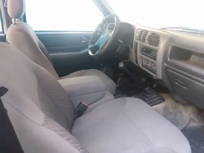Chevrolet S10 P-up Colina 2.8 TDI 4x2/4x4 CD Dies. 2011
