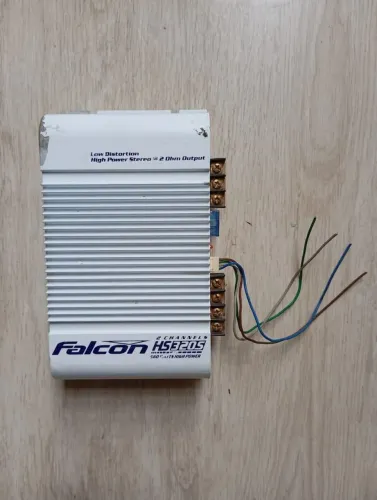 Amplificador Falcon HSE320S 560 Watts