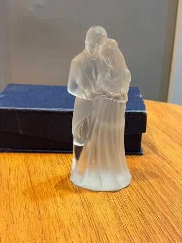 Escultura em vidro casal