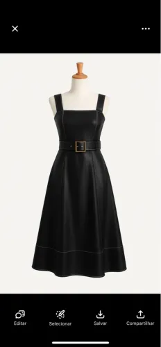 Vestido em Couro Sintético com Cinto