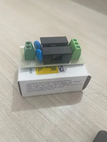 Placa de proteção de surto para motor 