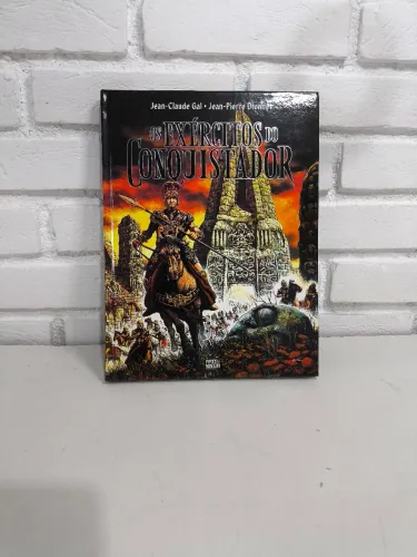 HQ Os Exércitos do Conquistador Livro Mangá Graphic Novel
