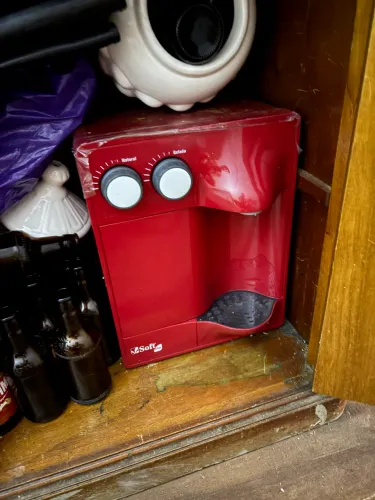 VENDE-SE UM PURIFICADOR DE ÁGUA SOFT