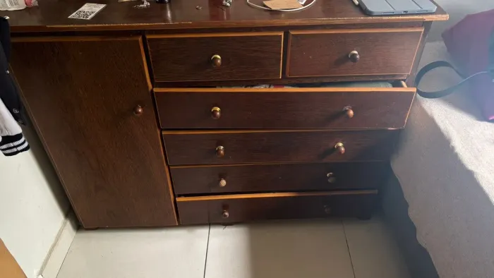 Cômoda com sapateiro