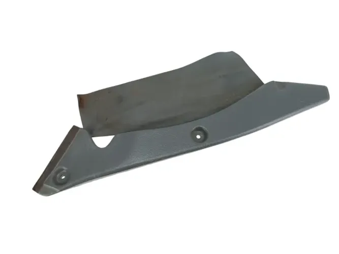 Acabamento inferior coluna direita cinza VW Santana 99-06 
