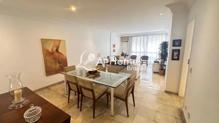 Condomínio em área nobre da orla da Barra da Tijuca, 4 quartos com 167 m²