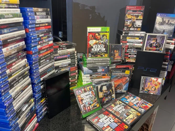 Jogos e game pra troca ou venda ,aceito o seu como formar de pagamento 