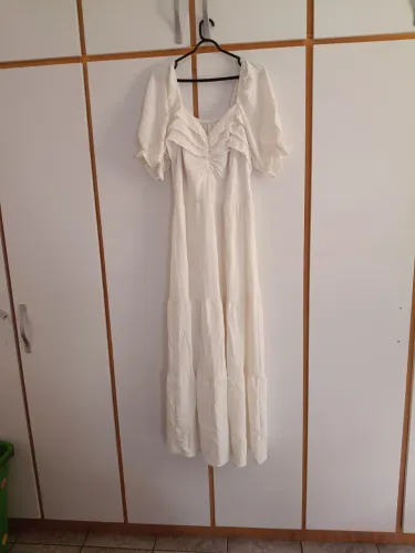 Vestido branco plus size