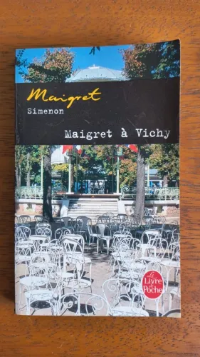 Livro: Maigret à Vichy