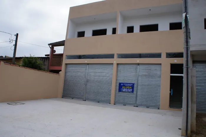 PREDIO COM PONTO COMERCIAL E 04 KITNETS - MOMBAÇA - PINDAMONHANGABA SP