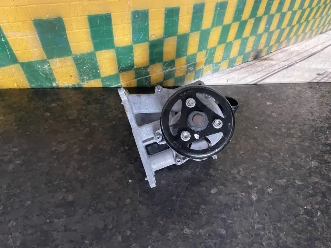 Bomba d?água GM tracker lt 2023 1.0