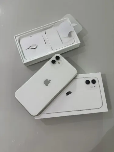 I PHONE 11 64 GB - COR BRANCO