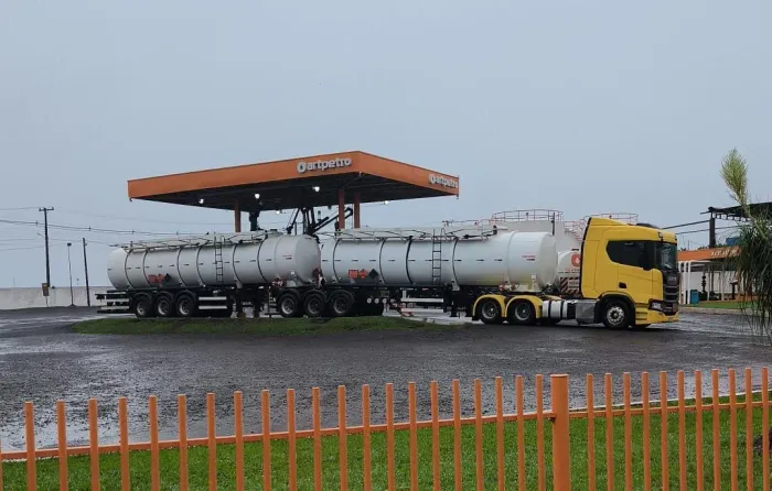 Tanque 9 eixo 60000 litros