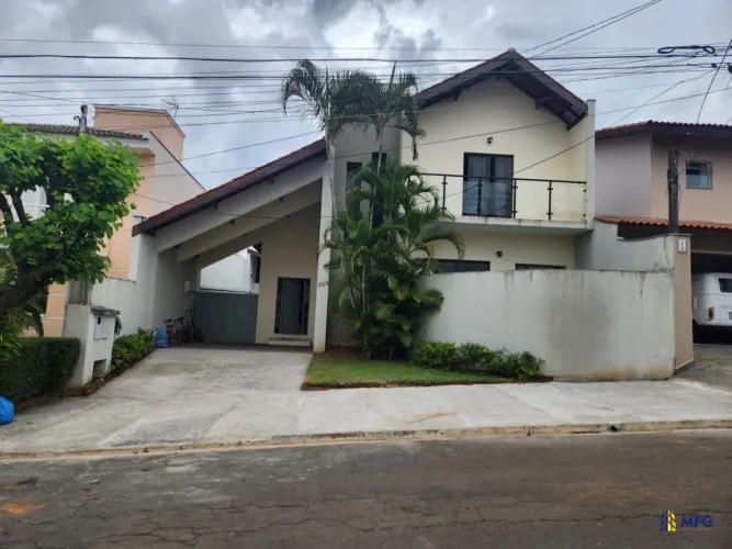 Casa em Condomínio à Venda em Sorocaba - Zona Norte - Sorocaba/SP