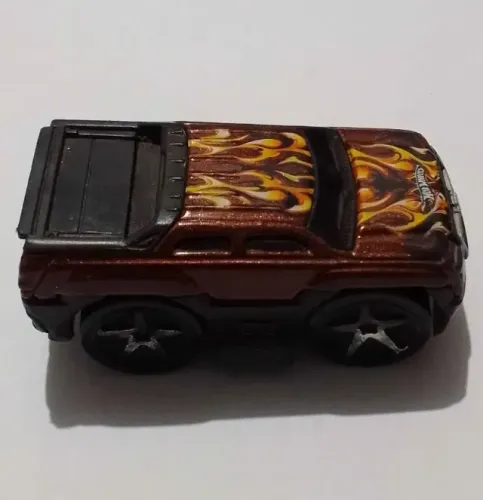 Carrinho Hot Wheels, ano 2003