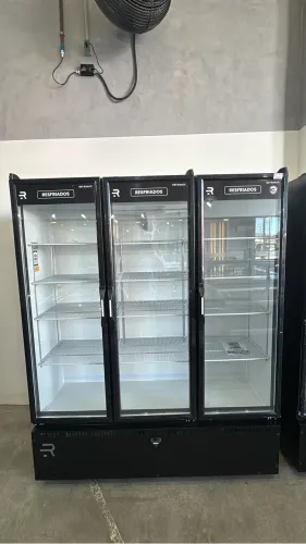 Auto serviço 3 portas frios e laticínios interno branco Nova 
