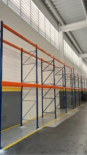Porta Pallte de 4 metros de altura