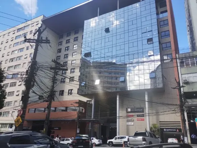 Vendo Sala nova no Shopping Pátio Petrópolis