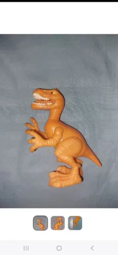 Boneco Jurassic park 