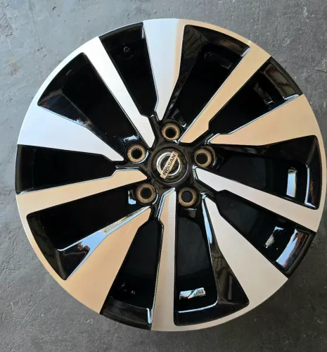 Roda avulsa Nissan Kicks aro 17 nova