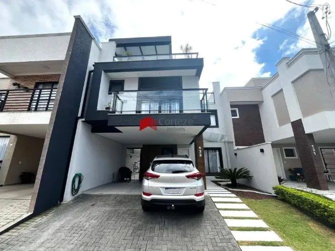Sobrado em condomínio com 190m² 4 quartos, à venda, no bairro Costeira em São José dos Pin